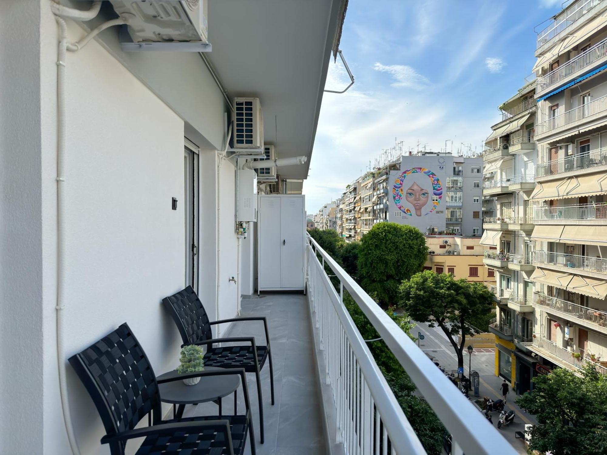 Luxury Downtown Apartment D1 Солун Екстериор снимка