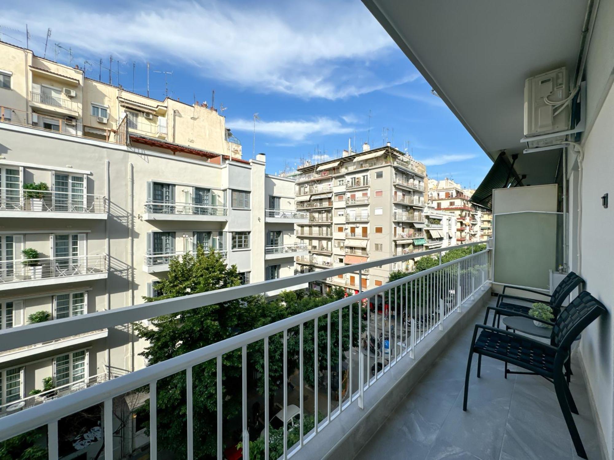 Luxury Downtown Apartment D1 Солун Екстериор снимка