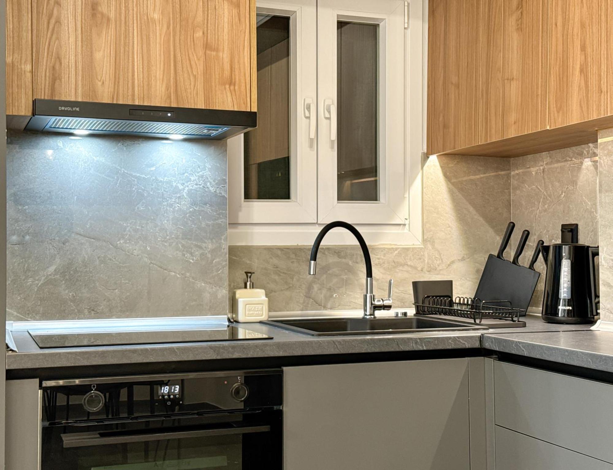 Luxury Downtown Apartment D1 Солун Екстериор снимка